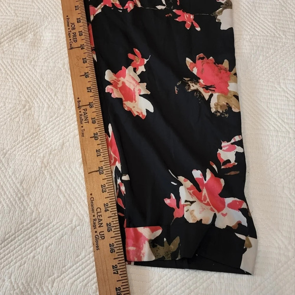 Ann Taylor Loft floral flowy pants - Picture 15 of 16